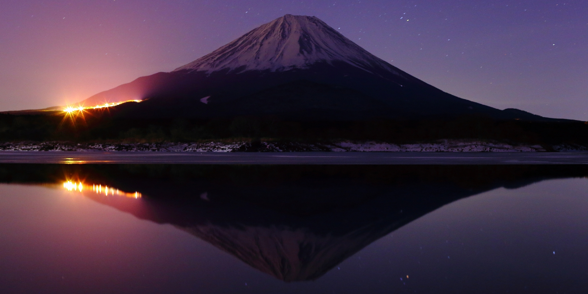 精進湖から見た逆さ富士