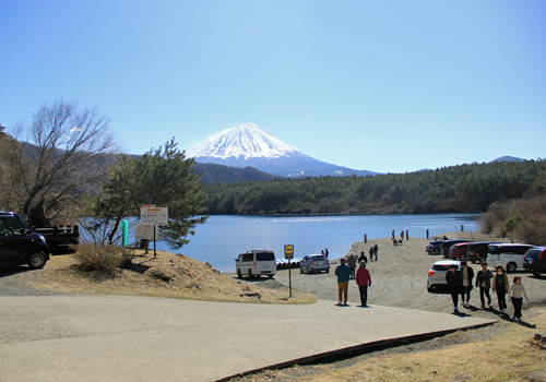 西湖から見た逆さ富士