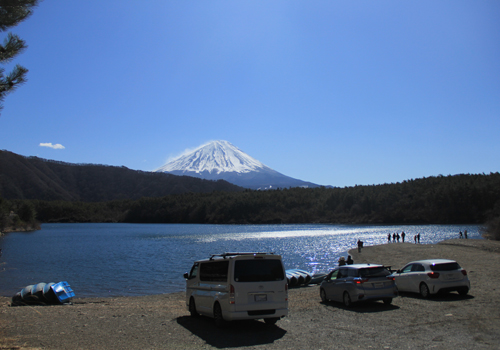 西湖から見た逆さ富士